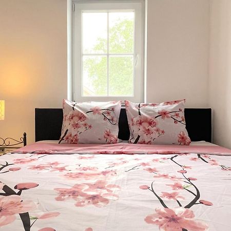 Sur Les Thiers Villa Lierneux ภายนอก รูปภาพ
