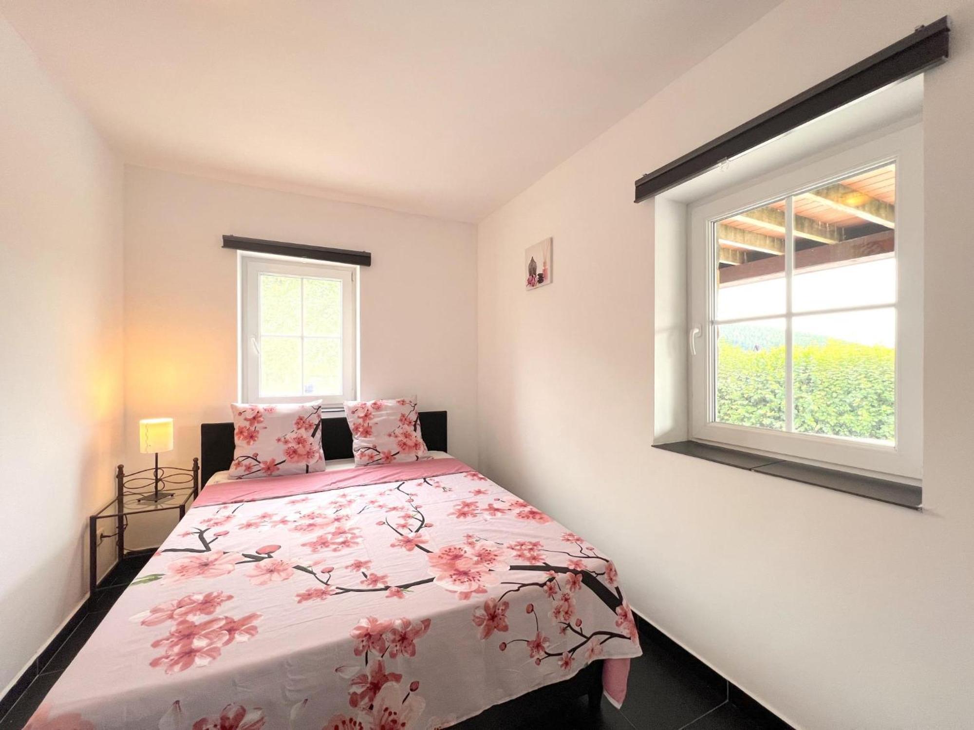 Sur Les Thiers Villa Lierneux ภายนอก รูปภาพ
