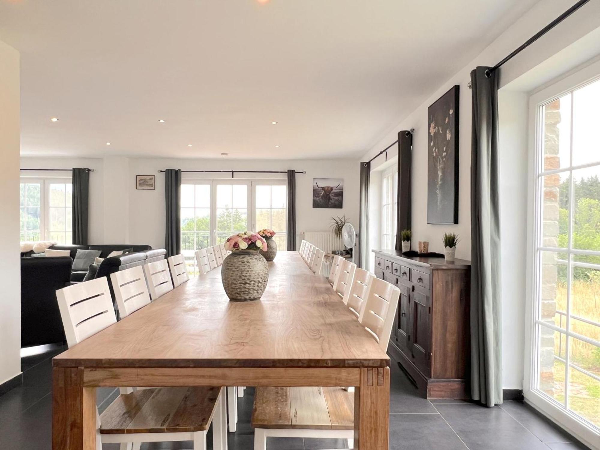 Sur Les Thiers Villa Lierneux ภายนอก รูปภาพ